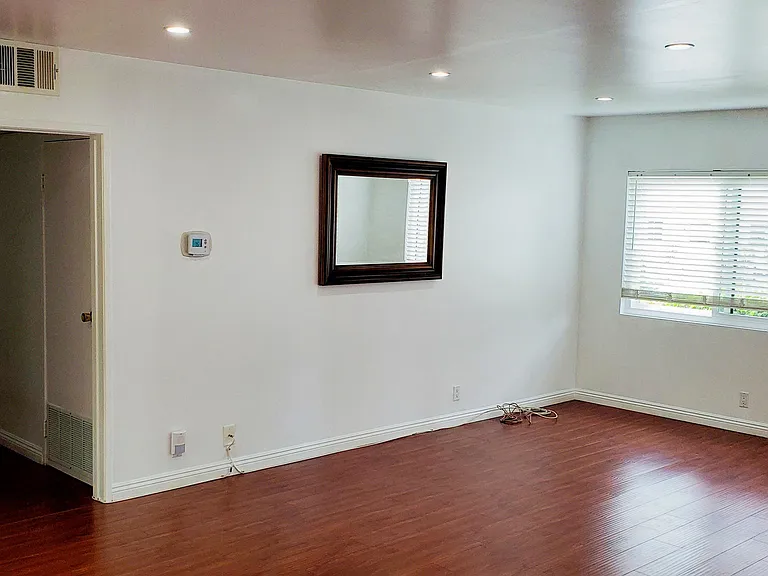 312 N Louise St #108 — Photo 40