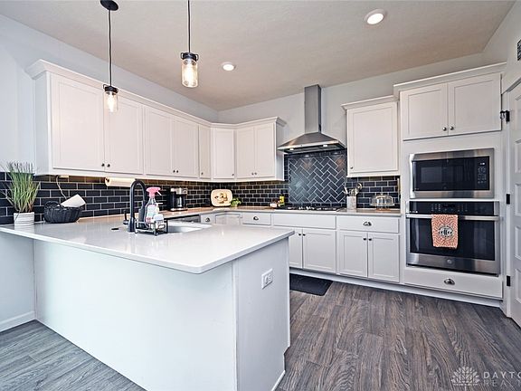 4th image of 1155 Silversmith Way