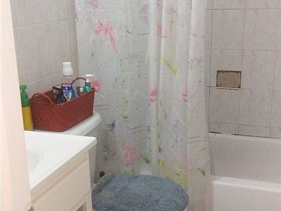 2nd image of 8424 169th St