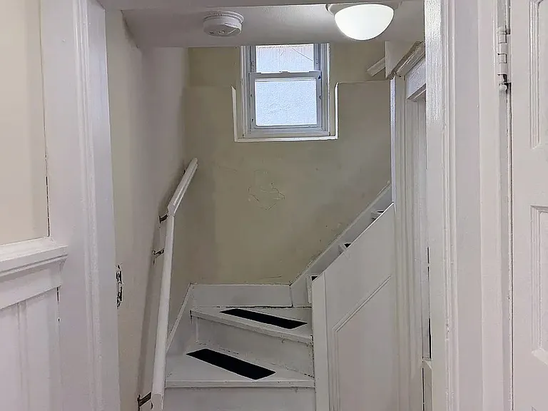 20 Charles St — Photo 8