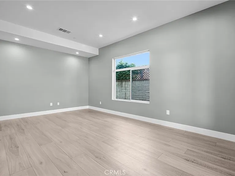 2130 W 238th St — Photo 5