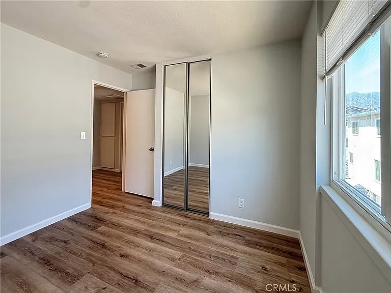309 California St — Photo 32