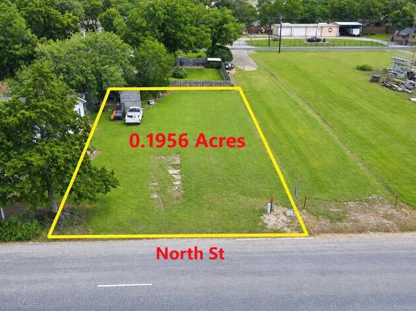 W North St, Louise, TX 77455