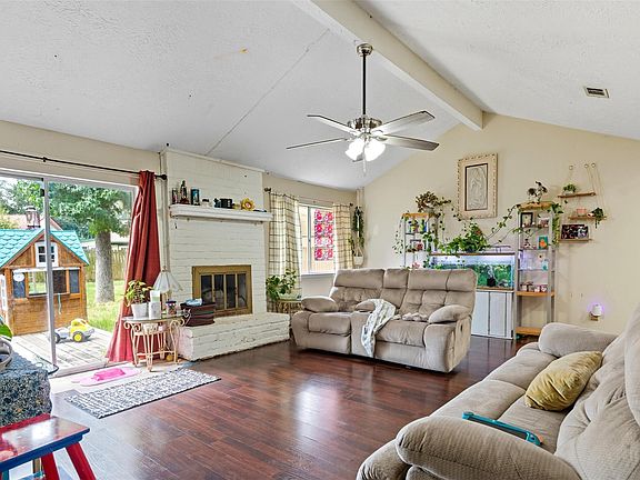 4th image of 23907 Conefall Ct