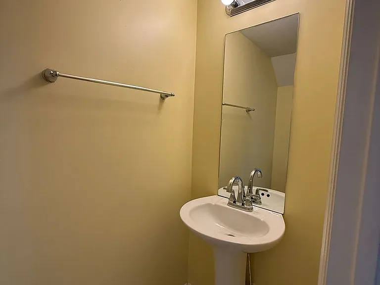 27 E Doris Ave #309 — Photo 6