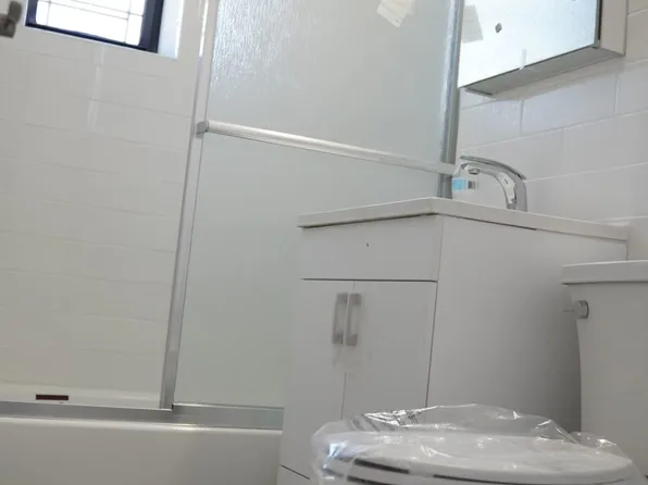 61-09 39th Avenue image 14 of 22