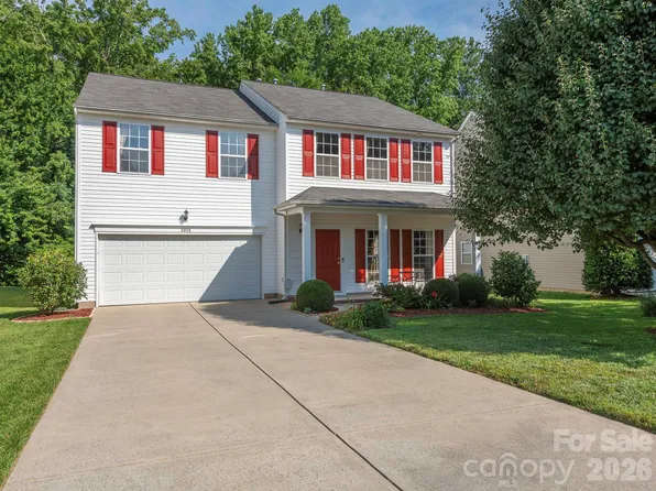 3926 Cameron Creek Dr, Matthews, NC 28105