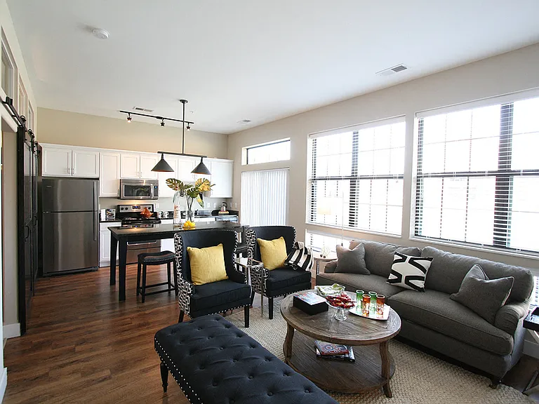 Open floor plans with 10 foot ceilings