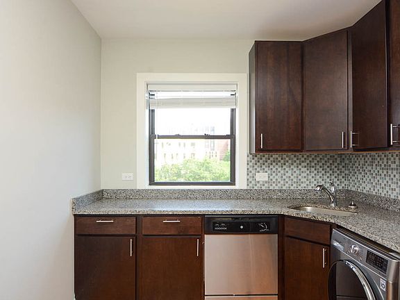 2nd image of 2914 N Mildred Ave APT 3EE
