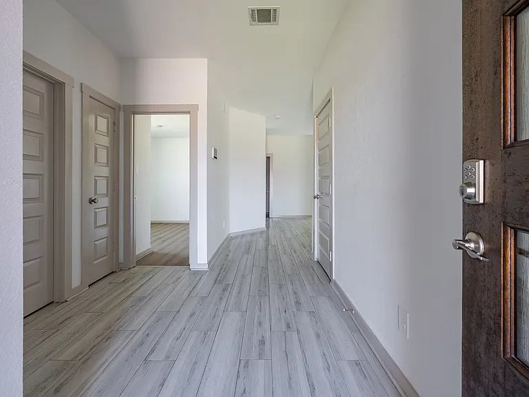 19003 Derrington Manor Ln — Photo 3