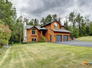 11164 Kaskanak Dr, Eagle River, AK 99577