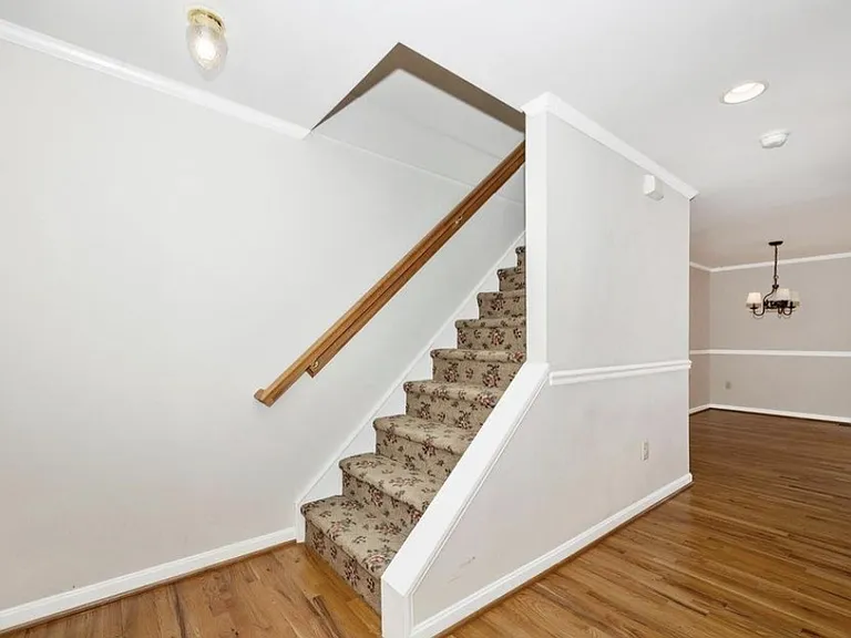 117 Valley View Ct — Photo 18