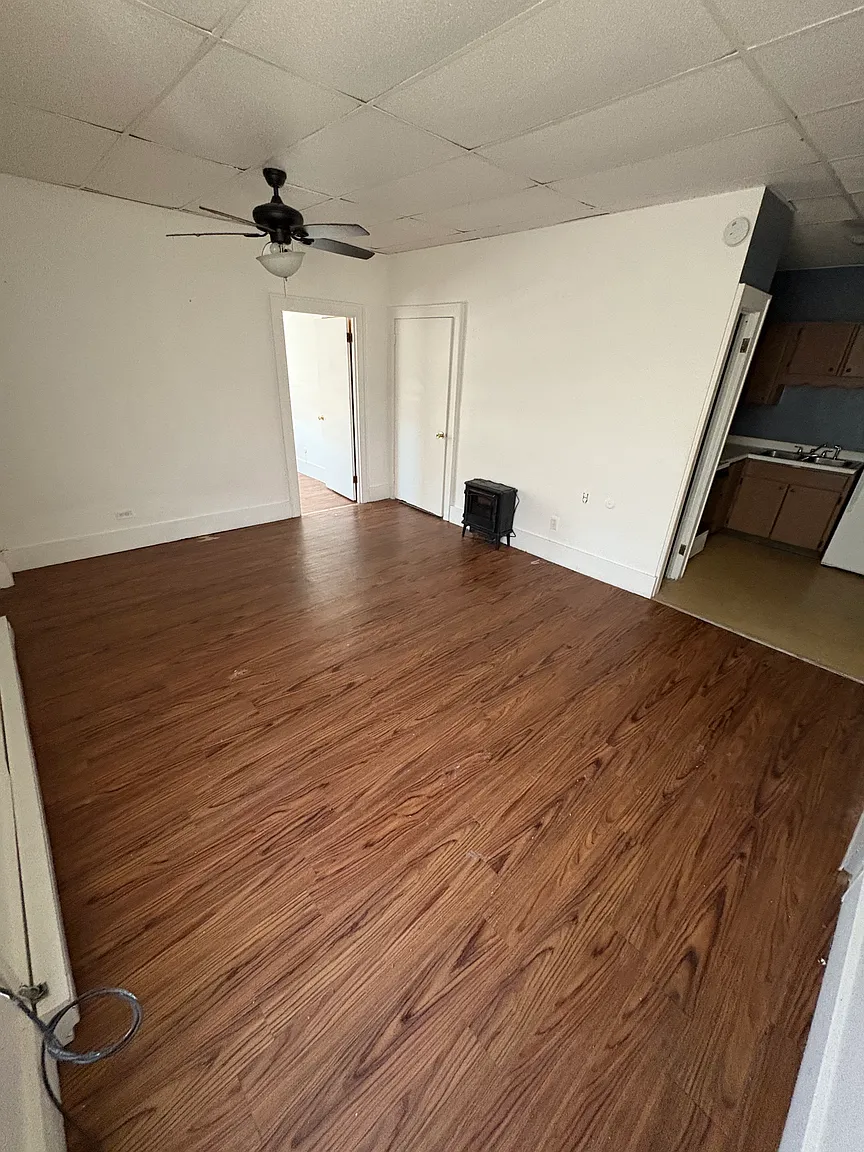 14 E Pike St APT 3B photo 1