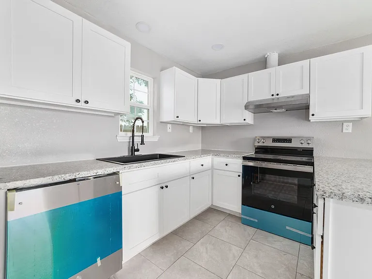 Audrey Lane Townhomes — Photo 11