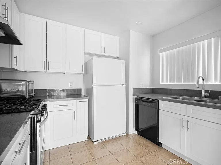 1364 E Garfield Ave #1 — Photo 9