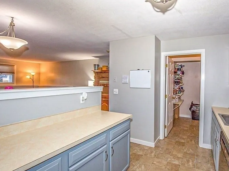 48 Evergreen Rd #114 — Photo 4