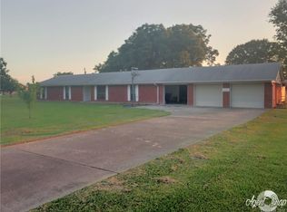 1553 Caplis Sligo Rd, Bossier City, LA 71112