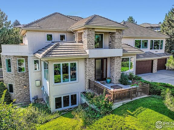 3rd image of 6516 Columbine Ct