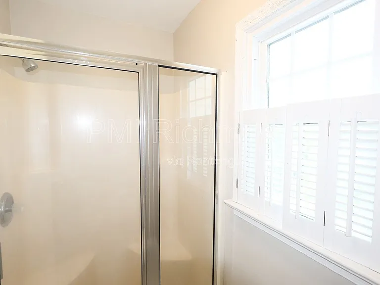 6004 Manor Park Ter — Photo 30