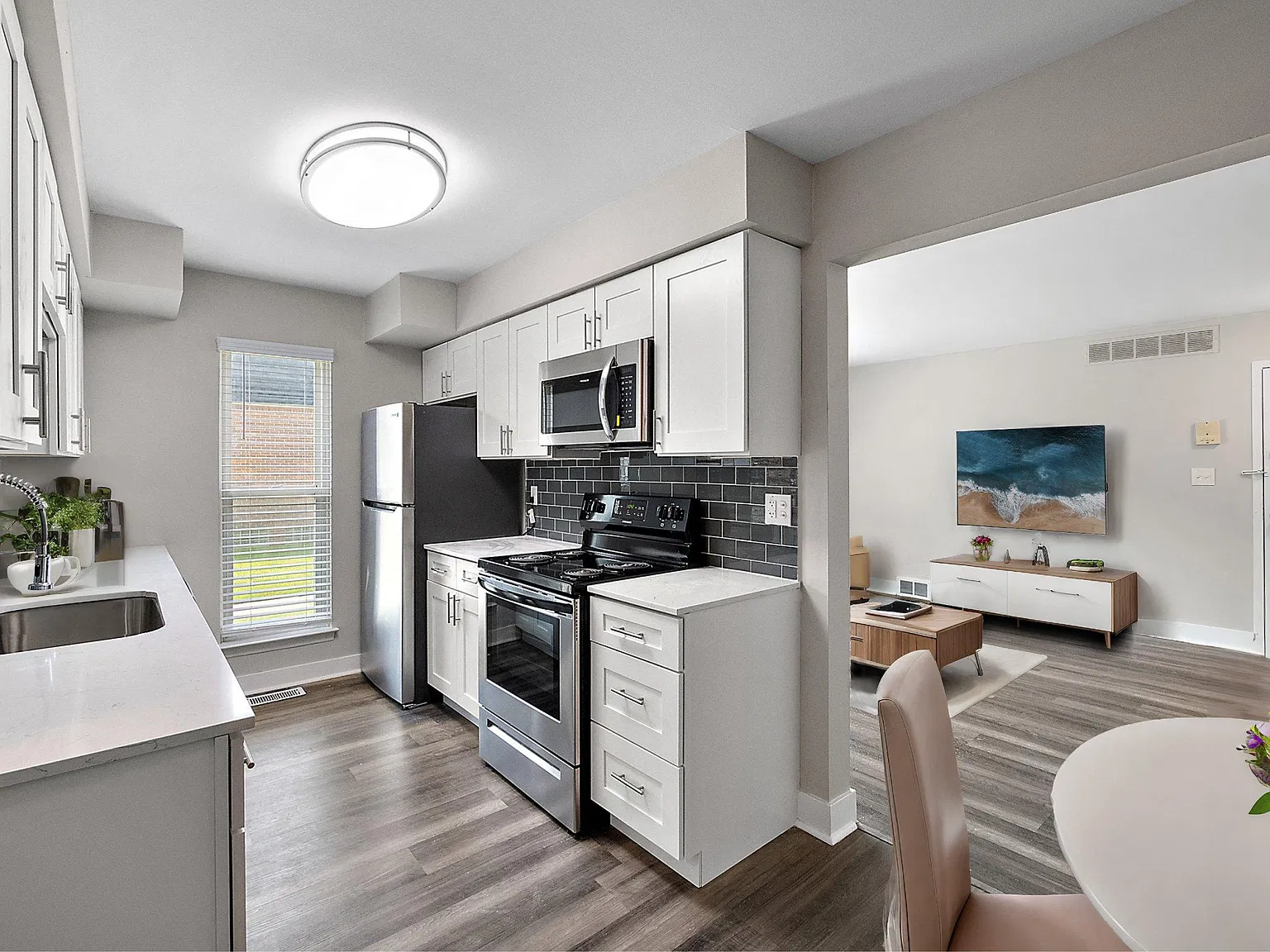 Greentrees Apartments — Photo 2