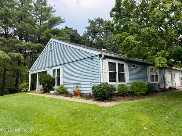 808B Westminster Court, Manchester, NJ 08759