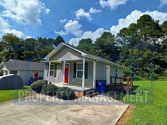 2nd image of 541 Linda Dr SE
