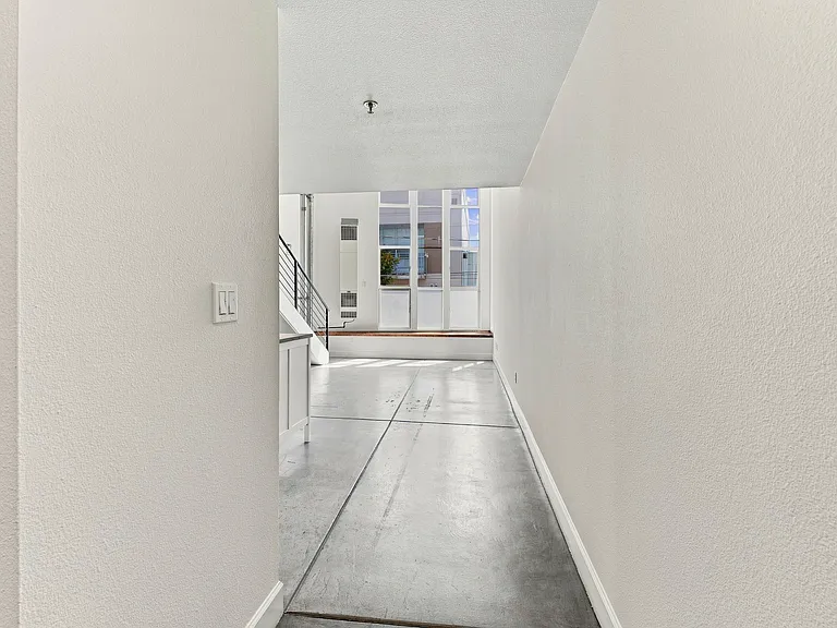 18 Bernice St #101 — Photo 22