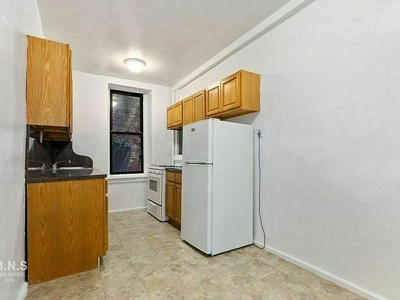 2nd image of 11 Seaman Ave #1J