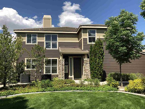 2nd image of 4881 Bougainvillea Cir