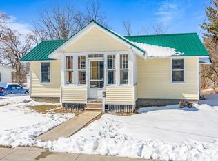 38 Russell St, Saint Albans, VT 05478