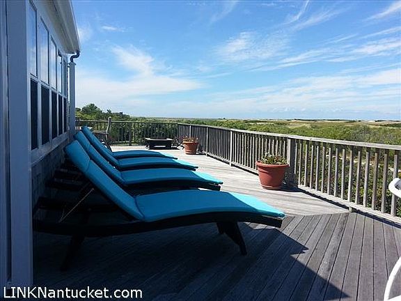 189 Eel Expansive Deck