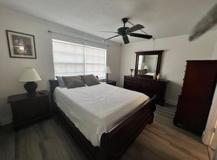 1458 Tamiami Trl #T7, Pt Charlotte, FL 33948