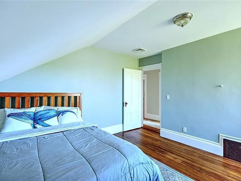 240 Brown St #2 — Photo 35