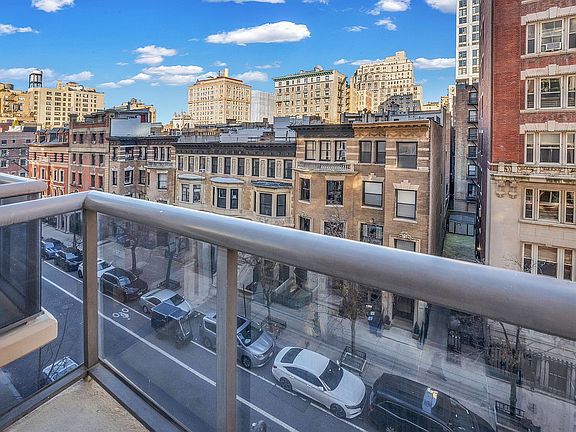 4th image of 250 W 90th St APT 6D