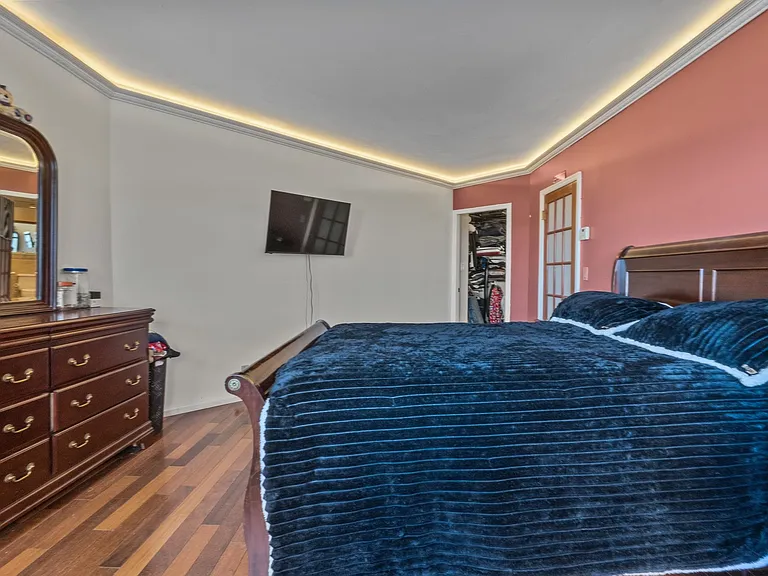7002 Boulevard East #11A — Photo 12