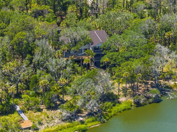 411 Pelican Flight Dr, Dewees Island, SC 29451