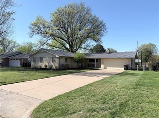 2002 Monticello Ave, Springdale, AR 72762