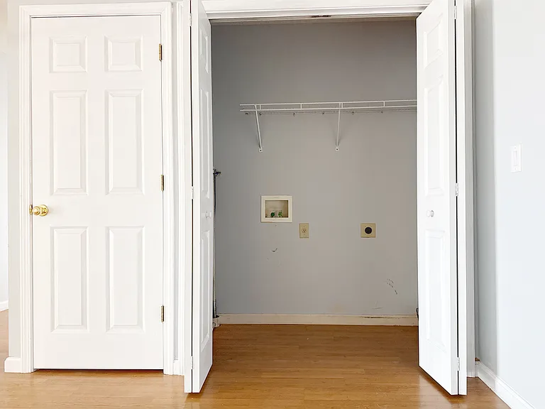 1713 N Spring St #5 — Photo 16