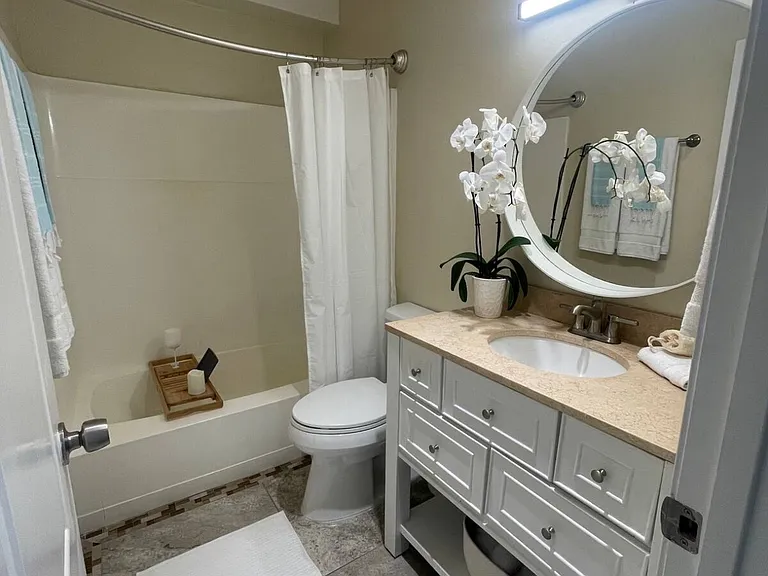 Second Bedroom with tub