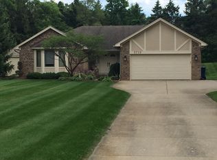 5710 28 Mile Rd, Washington, MI 48094