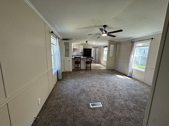 3rd image of 2017 Shirewood Dr #131