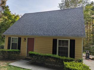 5512 Oak Summit Ct, Winston Salem, NC 27105