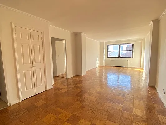 Rented by REAL New York | media 19