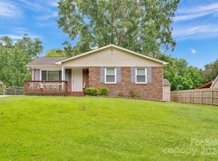 5503 Vandora Dr, Charlotte, NC 28215