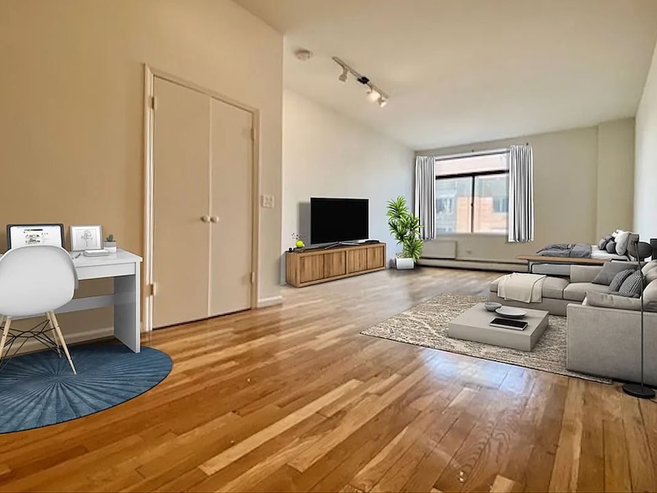 1st image of 449 W 44th St APT 4B