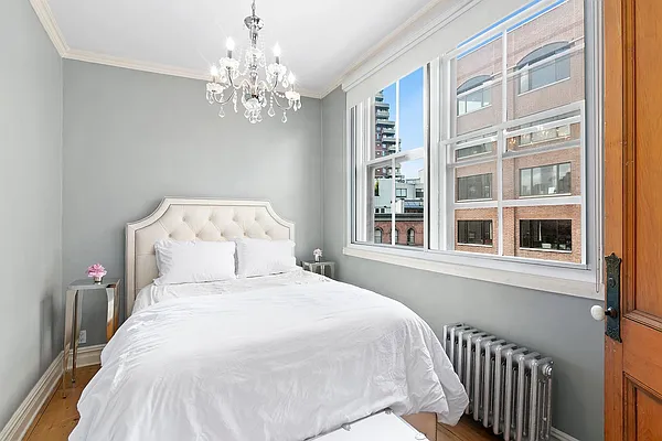 Sold by Compass | media 19