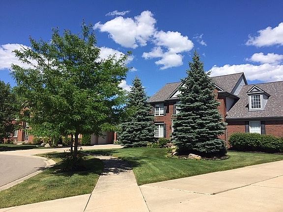 2nd image of 300 E Canford Park #30