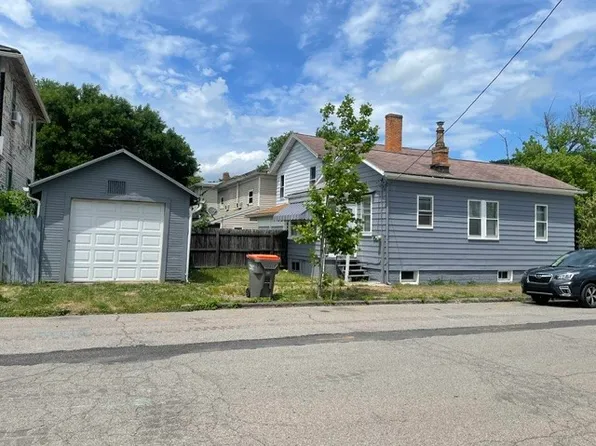 1501 3rd Ave, Beaver Falls, PA 15010