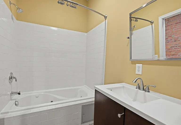 1418 Decatur St — Photo 11