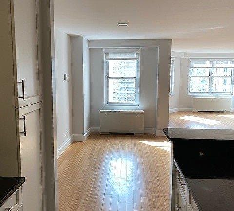 3rd image of 155 W 68th St APT 1911